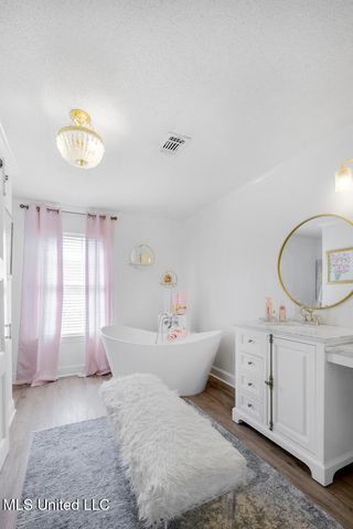 1 Epico Hollow Drive, Gulfport, MS 39507