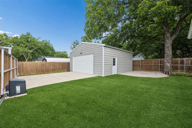 601 N Main Street, Farmersville, TX 75442