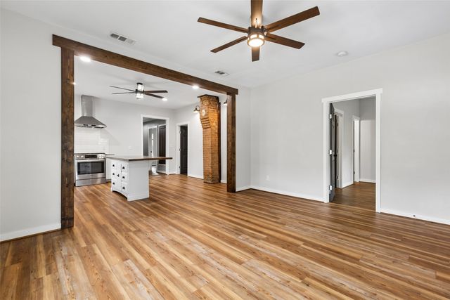 601 N Main Street, Farmersville, TX 75442