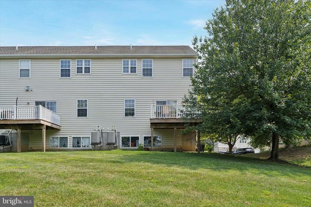 2721 FYNAMORE LN, Downingtown, PA 19335