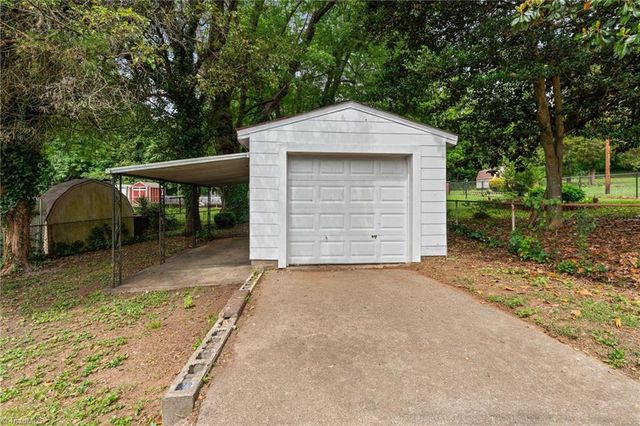 828 Ferrell Avenue, Winston-salem, NC 27101