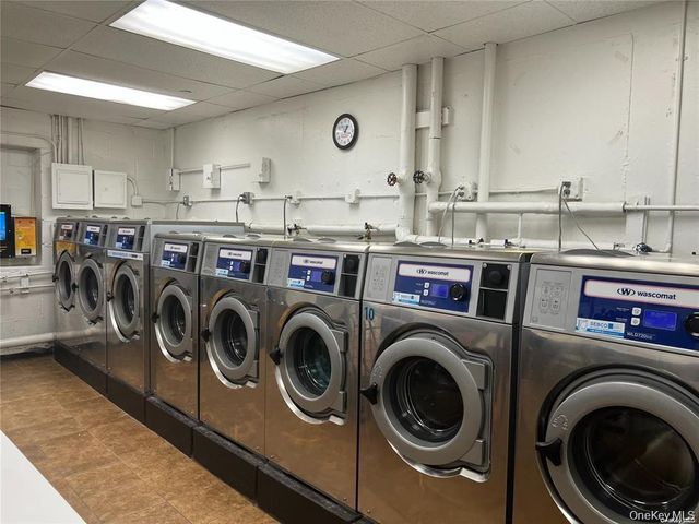 20 Wendell Street 34E, Hempstead, NY 11550