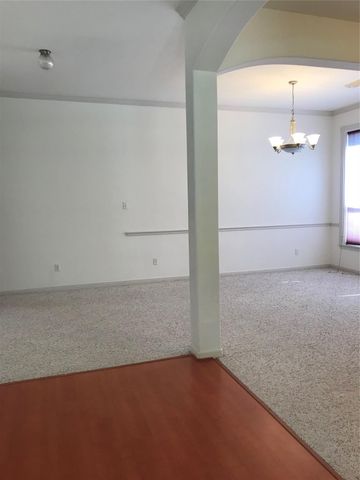 2429 Chantilly Lane, Conroe, TX 77384