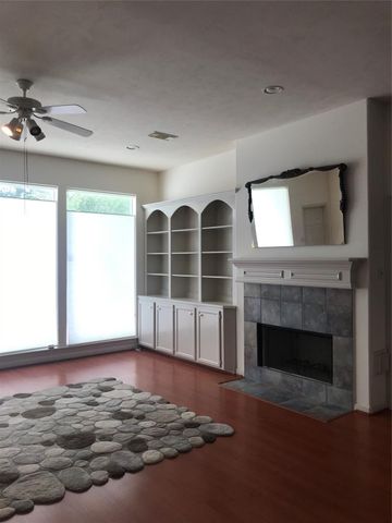 2429 Chantilly Lane, Conroe, TX 77384