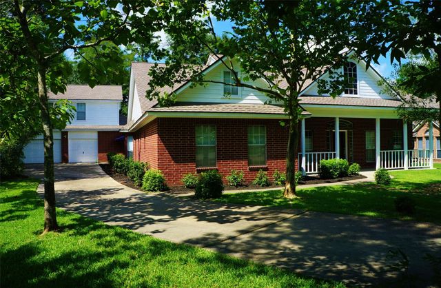 2429 Chantilly Lane, Conroe, TX 77384