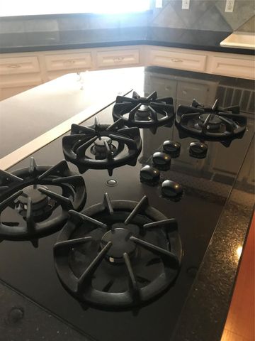 2429 Chantilly Lane, Conroe, TX 77384