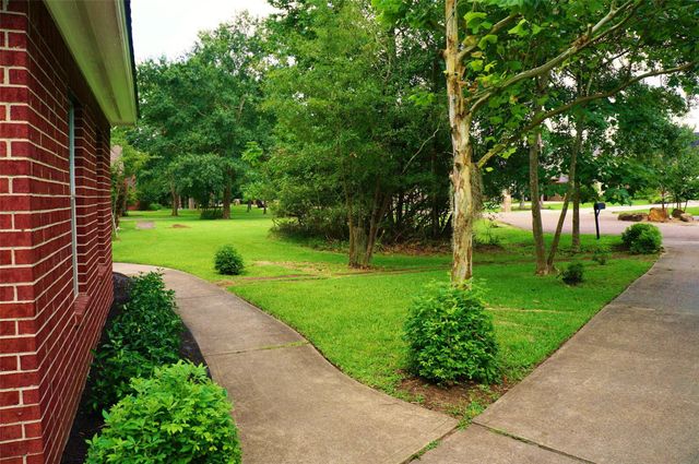 2429 Chantilly Lane, Conroe, TX 77384