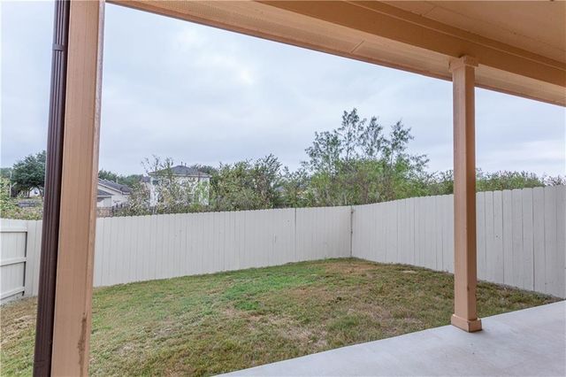 421 Jack Rabbit LN B, Buda, TX 78610