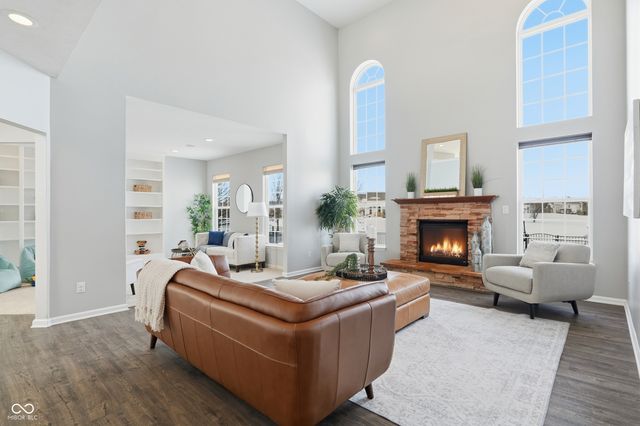 13884 Oliver Lane, Carmel, IN 46074