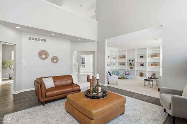 13884 Oliver Lane, Carmel, IN 46074