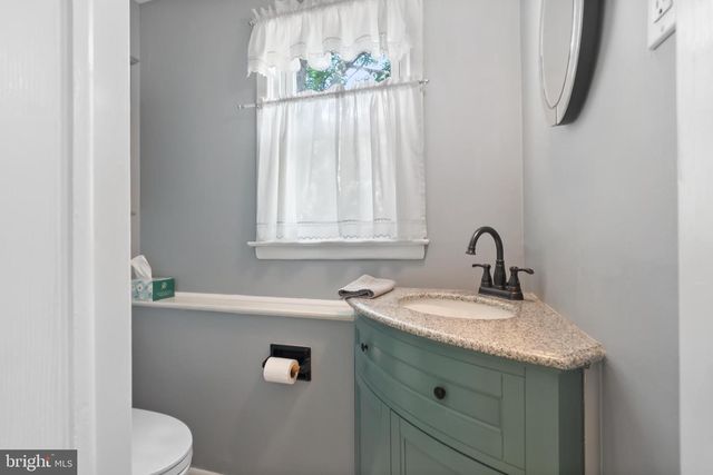 218 HAMILTON, Princeton, NJ 08540