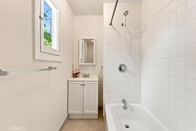1844 Vine, Paso Robles, CA 93446