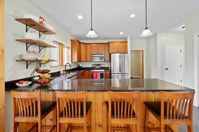 49 Stone Bridge Lane, Jericho, VT 05465