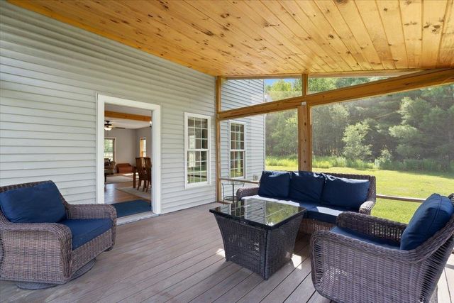 49 Stone Bridge Lane, Jericho, VT 05465