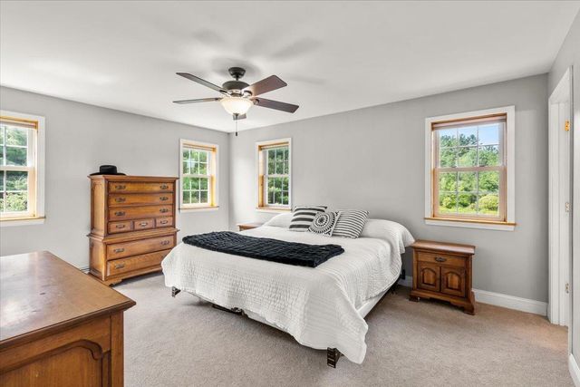 49 Stone Bridge Lane, Jericho, VT 05465