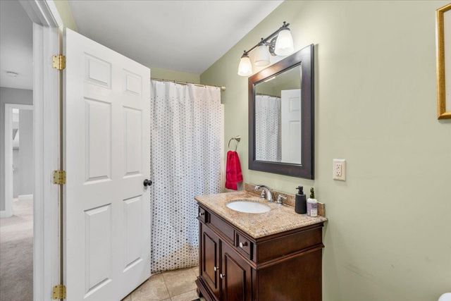49 Stone Bridge Lane, Jericho, VT 05465