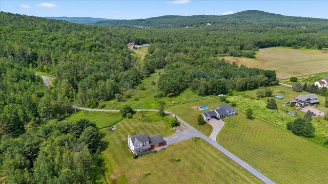49 Stone Bridge Lane, Jericho, VT 05465