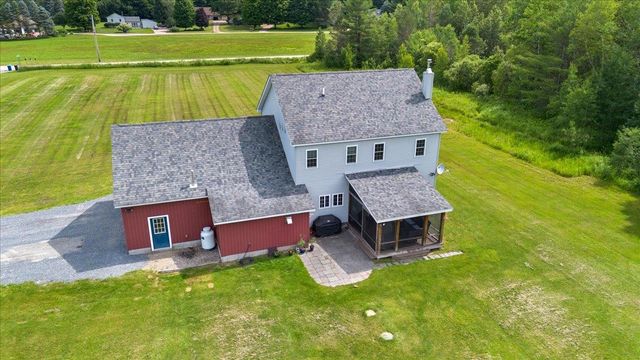 49 Stone Bridge Lane, Jericho, VT 05465