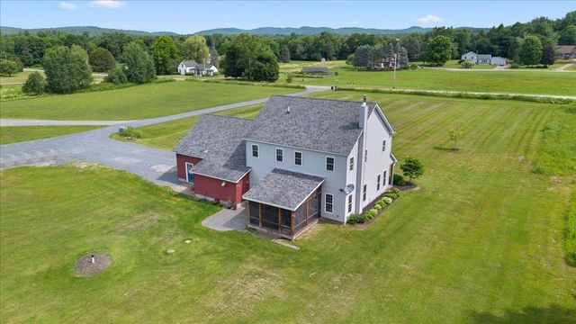 49 Stone Bridge Lane, Jericho, VT 05465