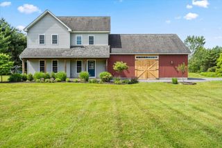 49 Stone Bridge Lane, Jericho, VT 05465