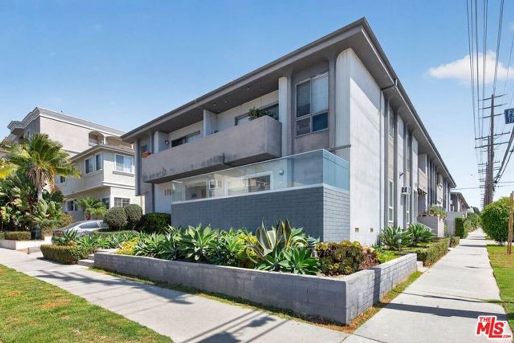 1754 Federal Avenue, Los Angeles, CA 90025