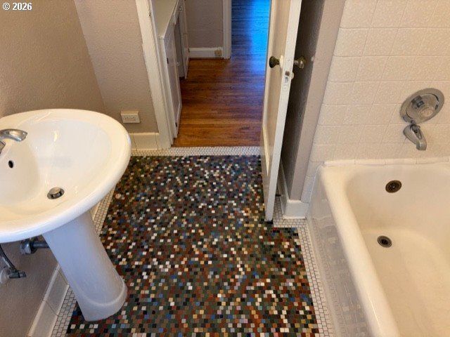 2010 Se SHERMAN St, Portland, OR 97214