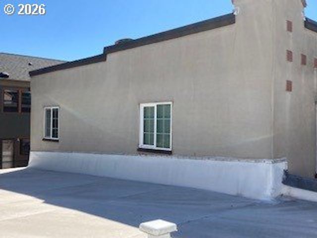 2010 Se SHERMAN St, Portland, OR 97214