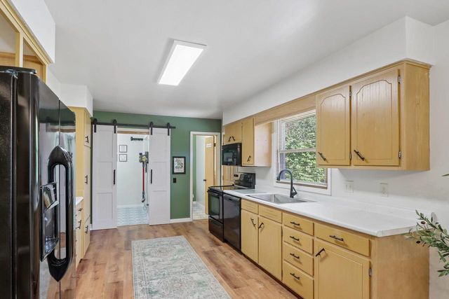 605 5th Street, Waunakee, WI 53597