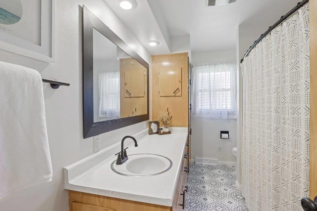 605 5th Street, Waunakee, WI 53597
