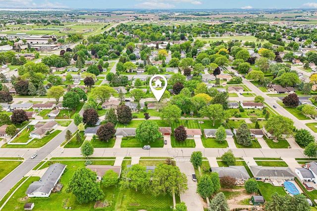 605 5th Street, Waunakee, WI 53597