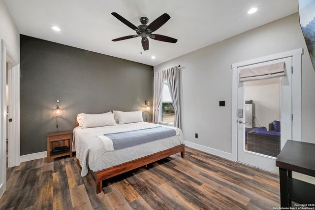 121 Jacob Dearing, Blanco, TX 78606