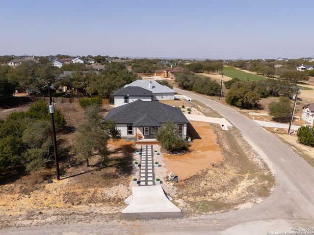 121 Jacob Dearing, Blanco, TX 78606
