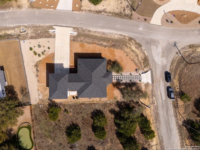 121 Jacob Dearing, Blanco, TX 78606