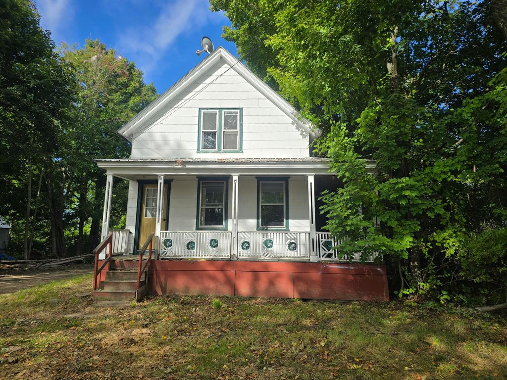 7 Lake Street, Oxford, ME 04270 — photo 2