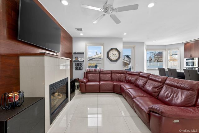 20 Hyman Court, Brooklyn, NY 11229