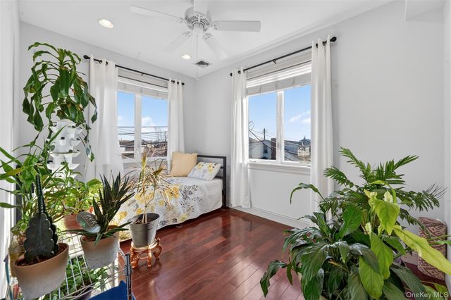 20 Hyman Court, Brooklyn, NY 11229