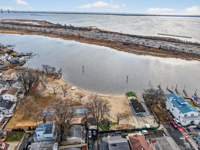 20 Hyman Court, Brooklyn, NY 11229