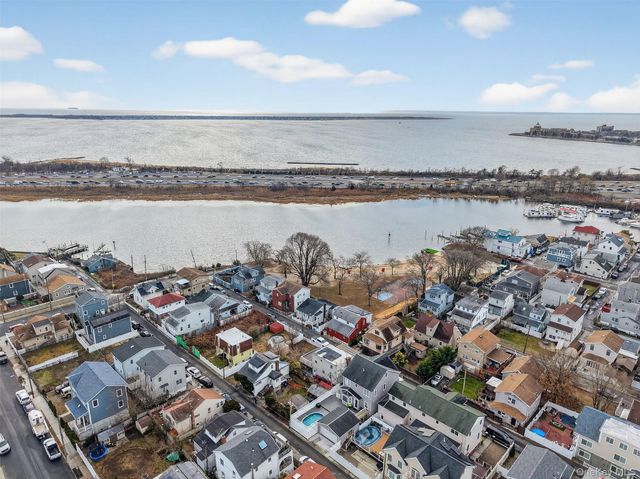 20 Hyman Court, Brooklyn, NY 11229