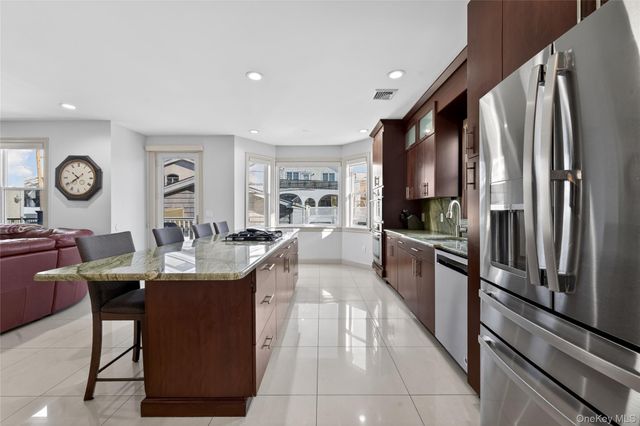 20 Hyman Court, Brooklyn, NY 11229