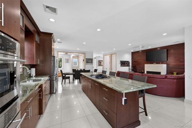 20 Hyman Court, Brooklyn, NY 11229