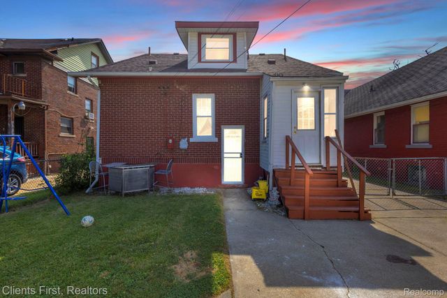 14077 Mark Twain Street, Detroit, MI 48227