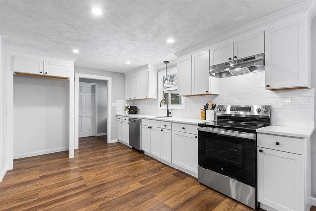 15 Brookbridge Rd, Stoneham, MA 02180