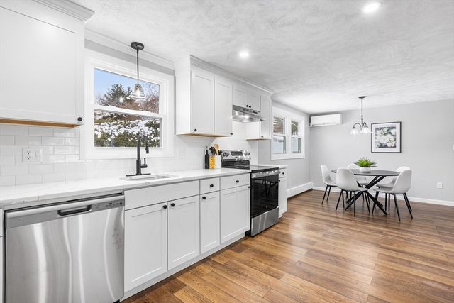 15 Brookbridge Rd, Stoneham, MA 02180