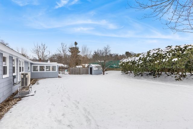 15 Brookbridge Rd, Stoneham, MA 02180