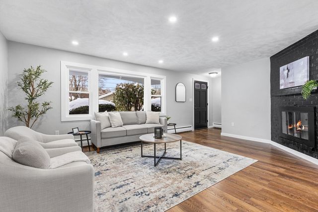 15 Brookbridge Rd, Stoneham, MA 02180