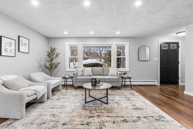 15 Brookbridge Rd, Stoneham, MA 02180