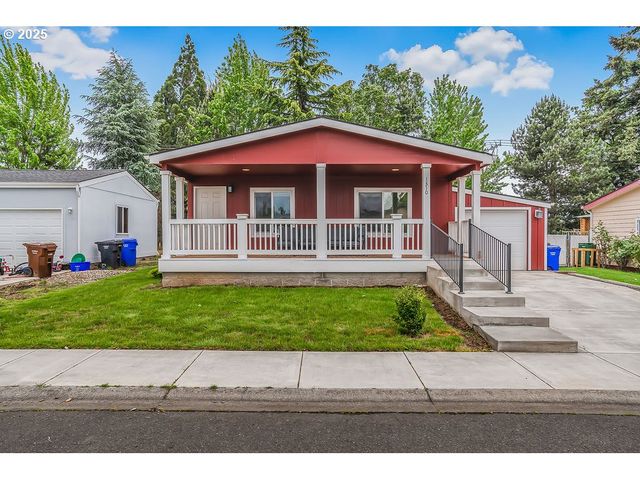 1310 BOARDWALK Ave, Molalla, OR 97038