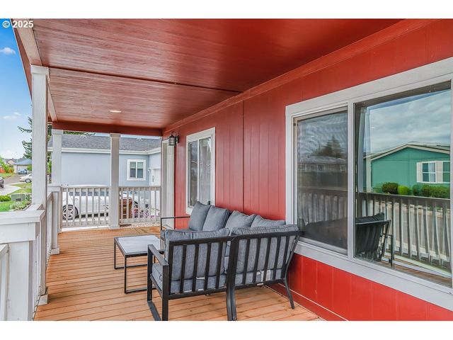 1310 BOARDWALK Ave, Molalla, OR 97038