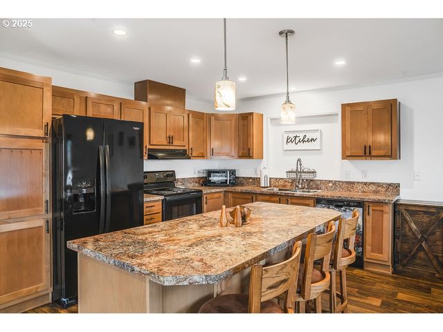 1310 BOARDWALK Ave, Molalla, OR 97038