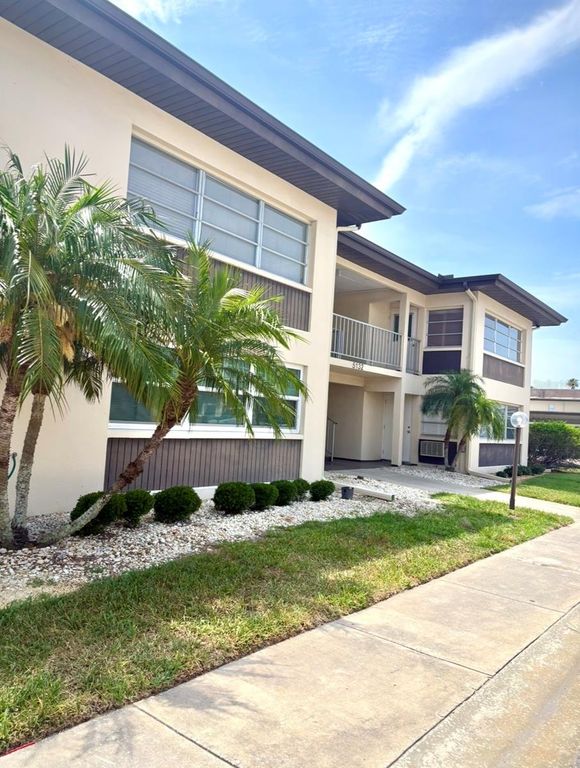 5132 AMULET DRIVE 107, New Port Richey, FL 34652